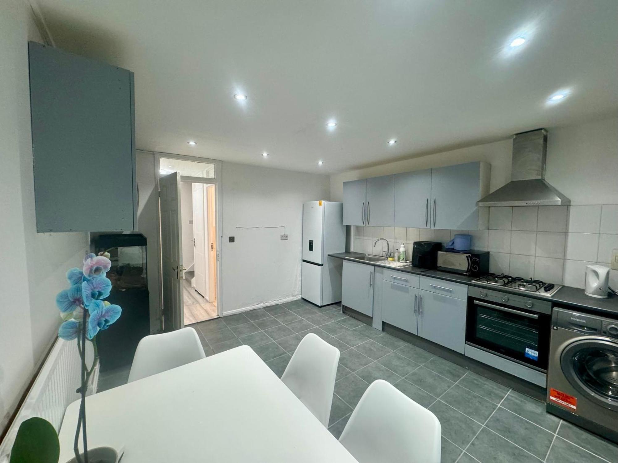 Tottenham Velvet Suites ลอนดอน ภายนอก รูปภาพ