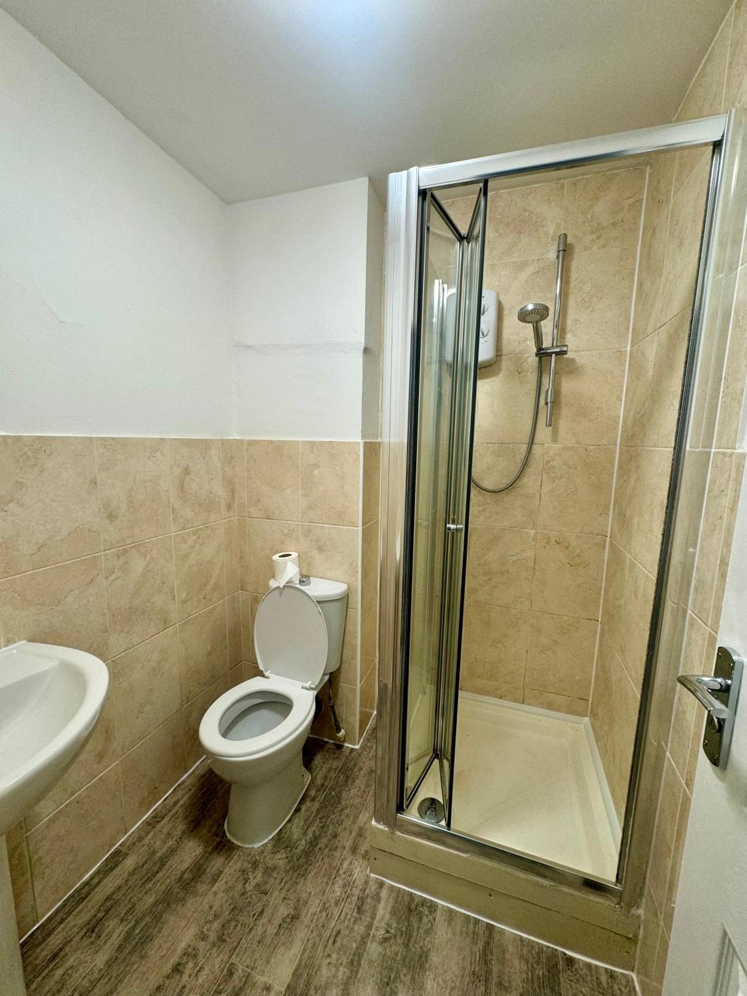 Tottenham Velvet Suites ลอนดอน ภายนอก รูปภาพ