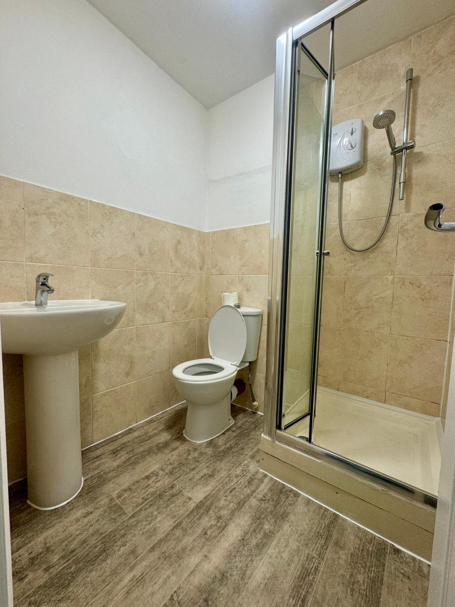 Tottenham Velvet Suites ลอนดอน ภายนอก รูปภาพ