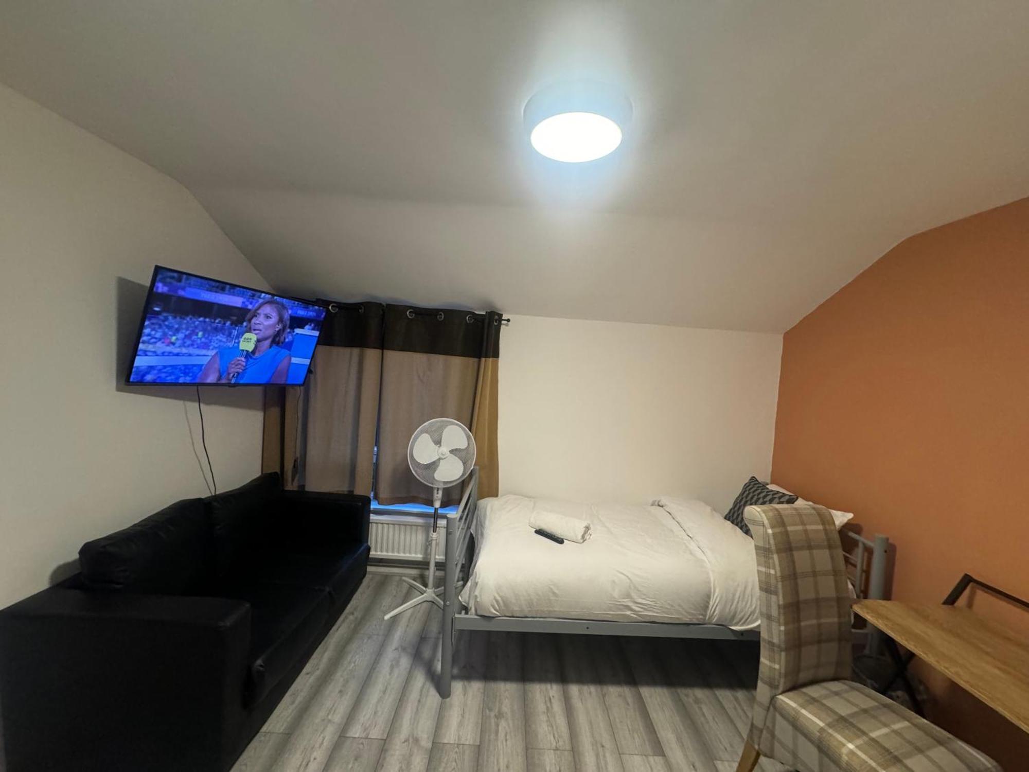 Tottenham Velvet Suites ลอนดอน ภายนอก รูปภาพ